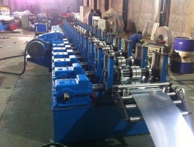 文華立體停車場(chǎng)載車板設(shè)備 冷彎成型機(jī)_電線電纜欄目